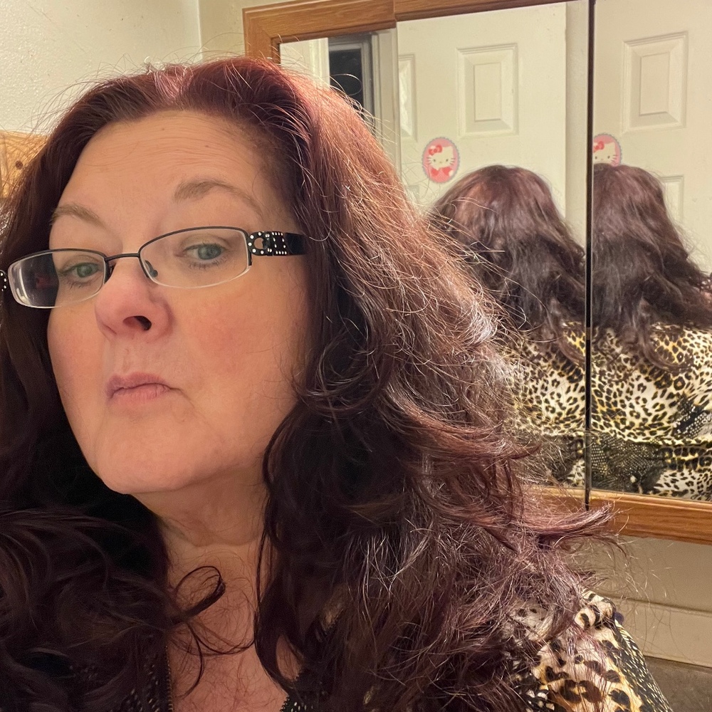 Meet your Posher, Linda
